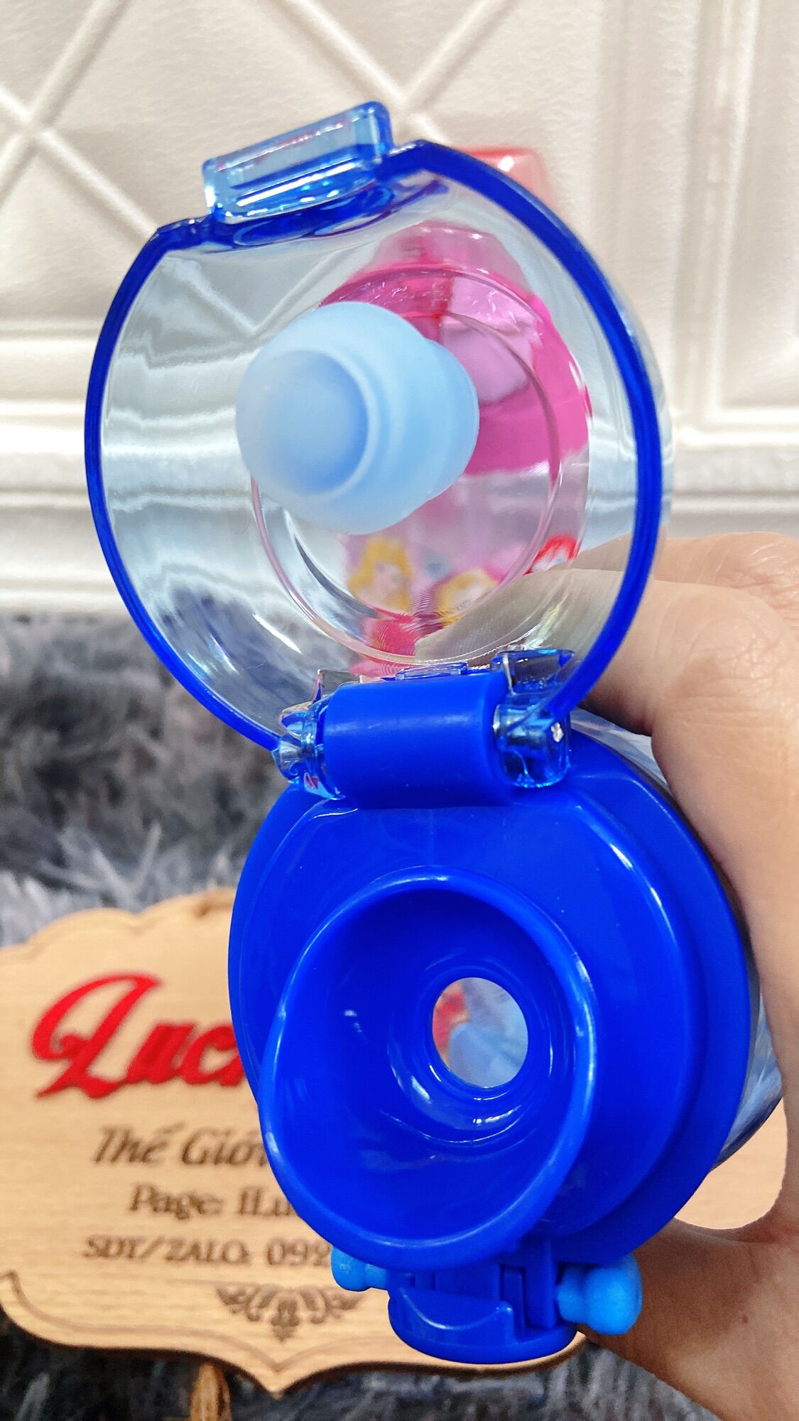 BÌNH NƯỚC NHỆN 600ml DISNEY SIÊU ĐẸP
