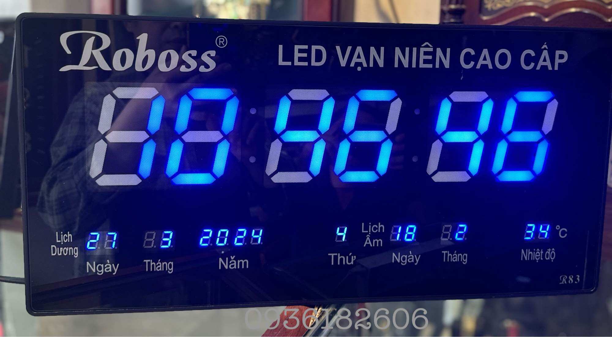 ĐỒNG HỒ LED VẠN NIÊN ROBOSS -R83
