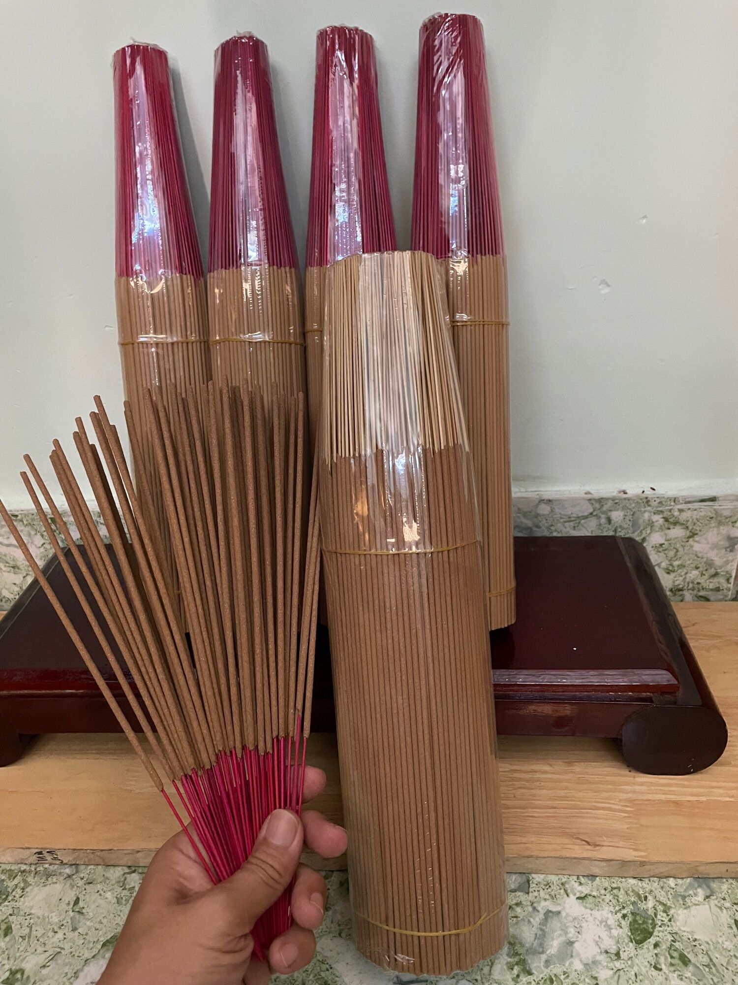 Nhang trầm sạch 1 bó 1kg 660 que,cháy 1h20ph (chân hương đỏ,trắng)