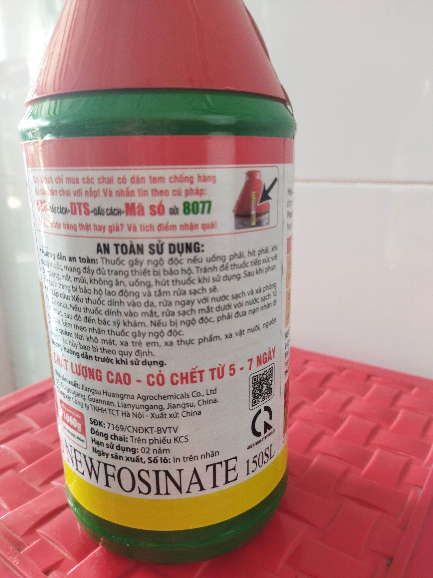 Thuốc Trừ Cỏ Trâu rừng đen 900ml. 