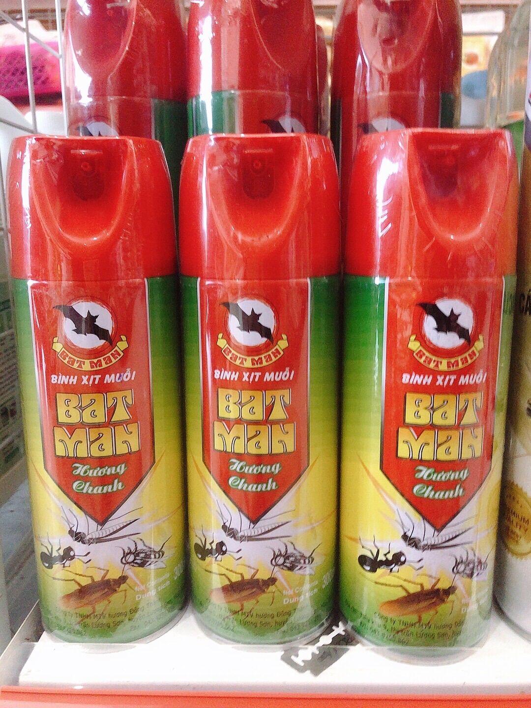 Bình xịt diệt gián, ruồi, muỗi, kiến Côn trùng Batman Chai nhỏ 300ml Hương Chanh