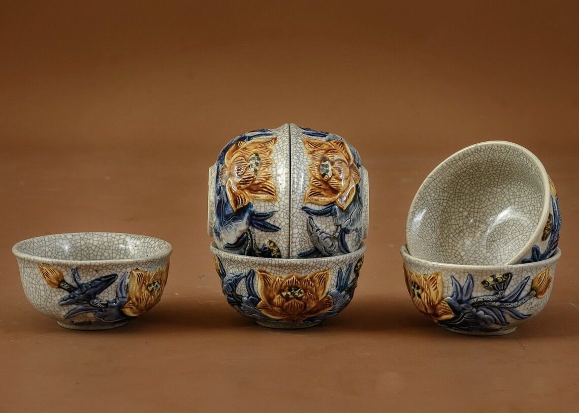 Set 6 bát cơm cúng gia tiên, men rạn cổ, họa tiết đắp nổi thủ công "Sen- Rồng". Gốm sứ Bát Tràng cao cấp