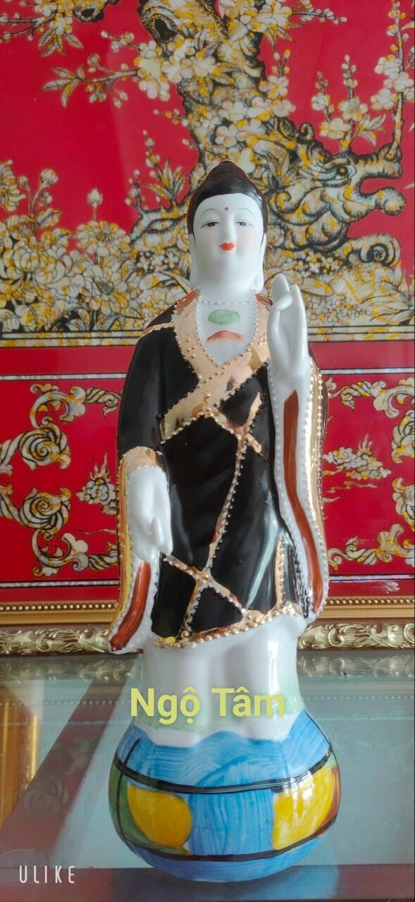 Tượng đức diêu trì địa mẫu cao 30 cm.