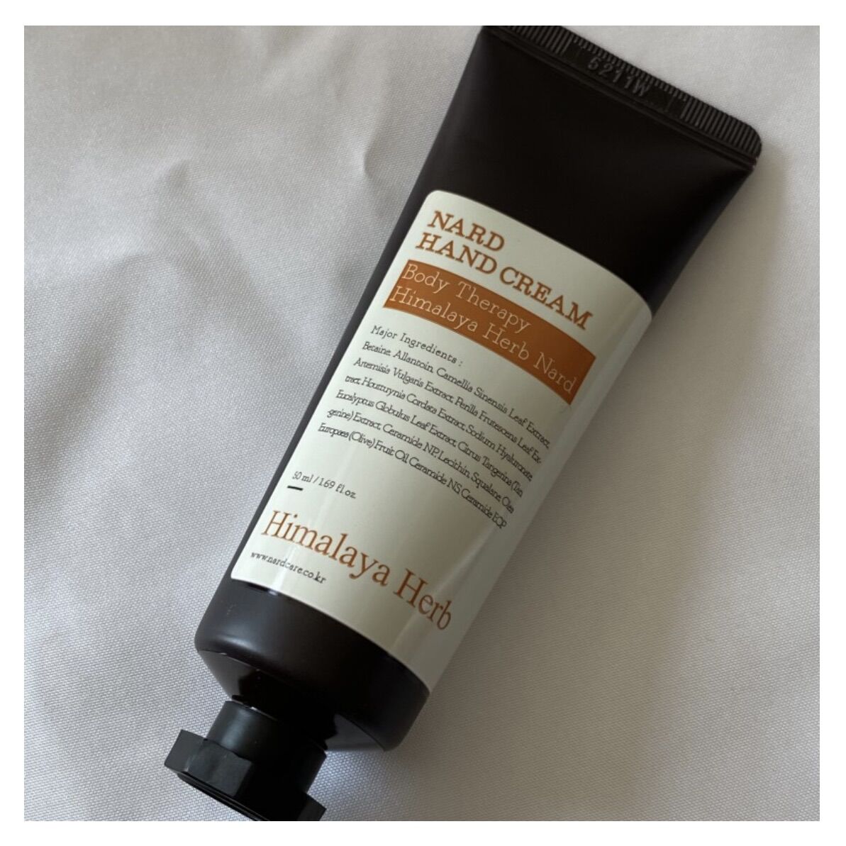 Kem tay himalaya herb nard handcream