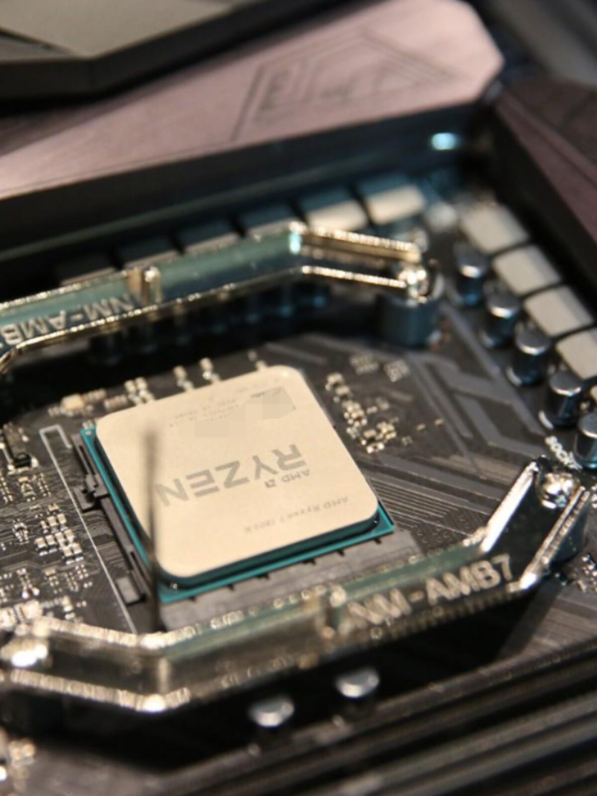 AMD Ryzen 1600 Six Core 3.2GHz 65W CPU AM4 Desktop Processor R3 1200 R5 1500X R5 1600 R5 1600X R7 17