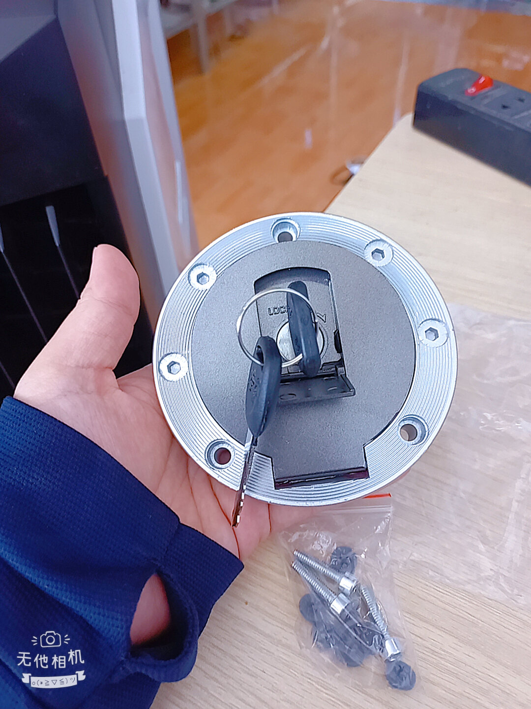 NẮP XĂNG TRÒN XE BA GÁC