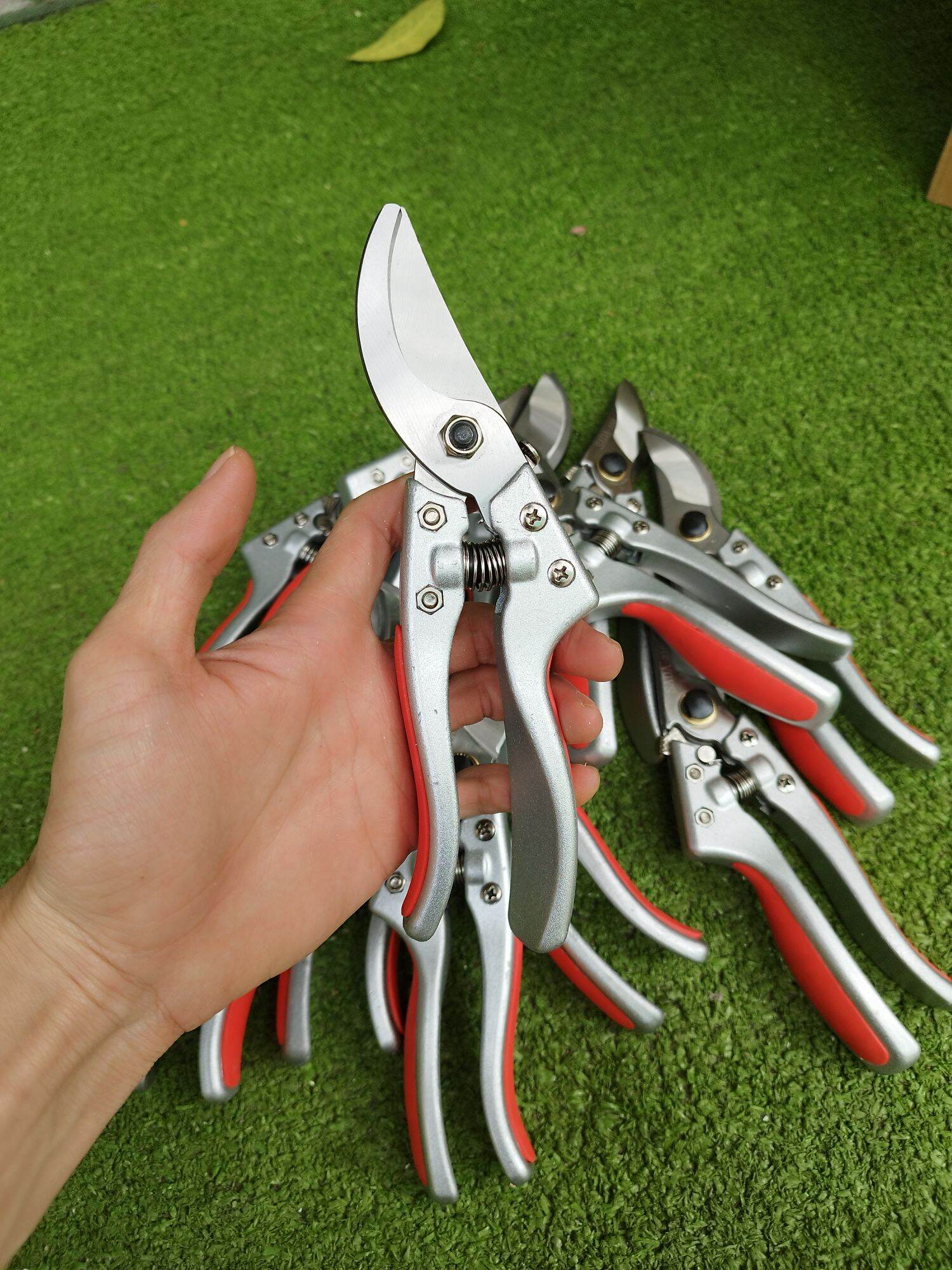 kéo cắt cành hàng bãi nhật mới 95%