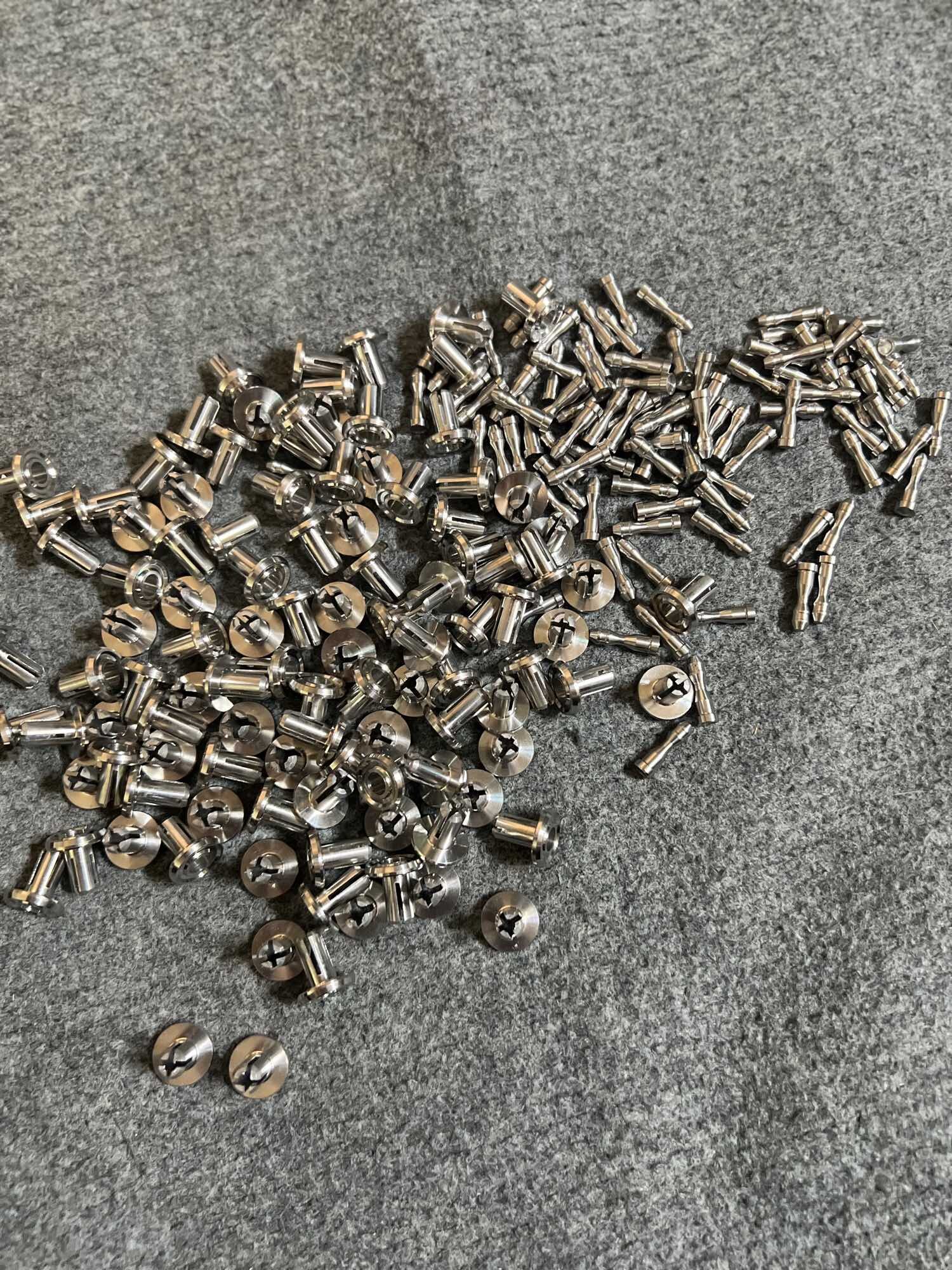 Nút bấm dàn áo inox Xe máy