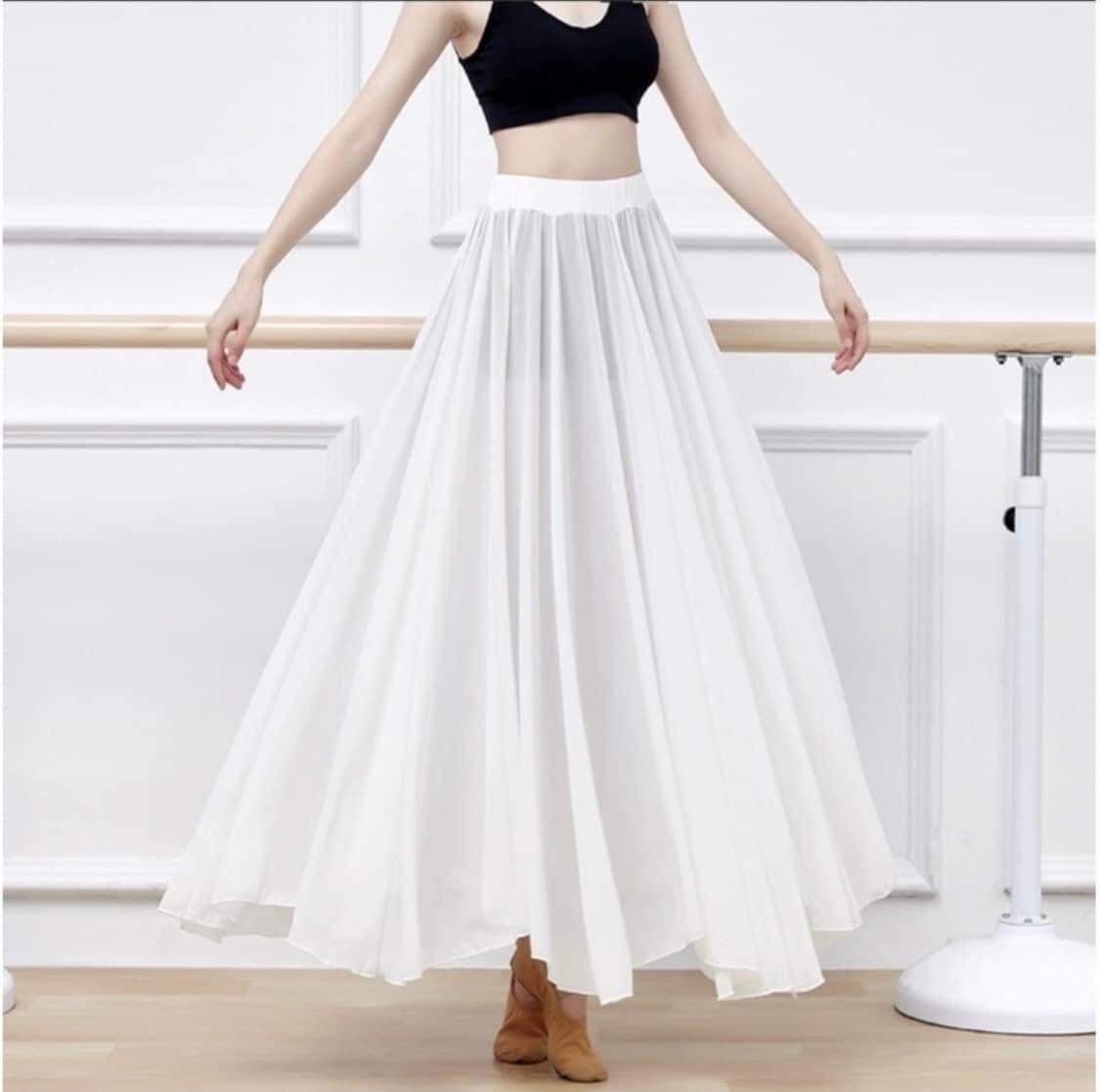 Váy 720 độ múa cổ trang cổ điển