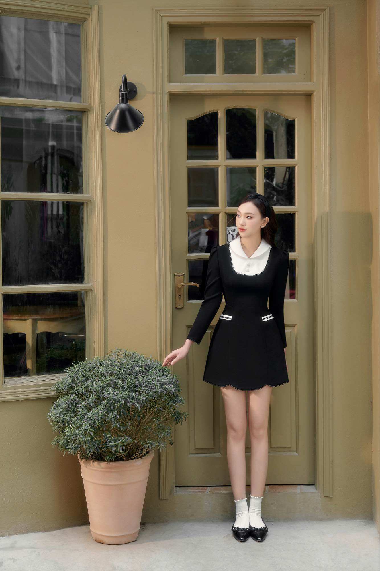 Céleste - váy dài tay đen ireni dress