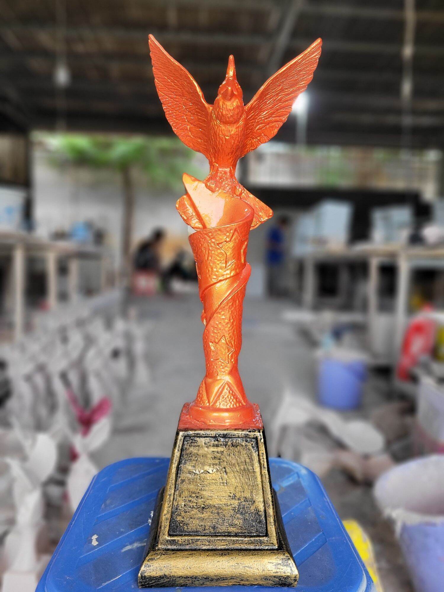 Cúp chim chào mào 40cm