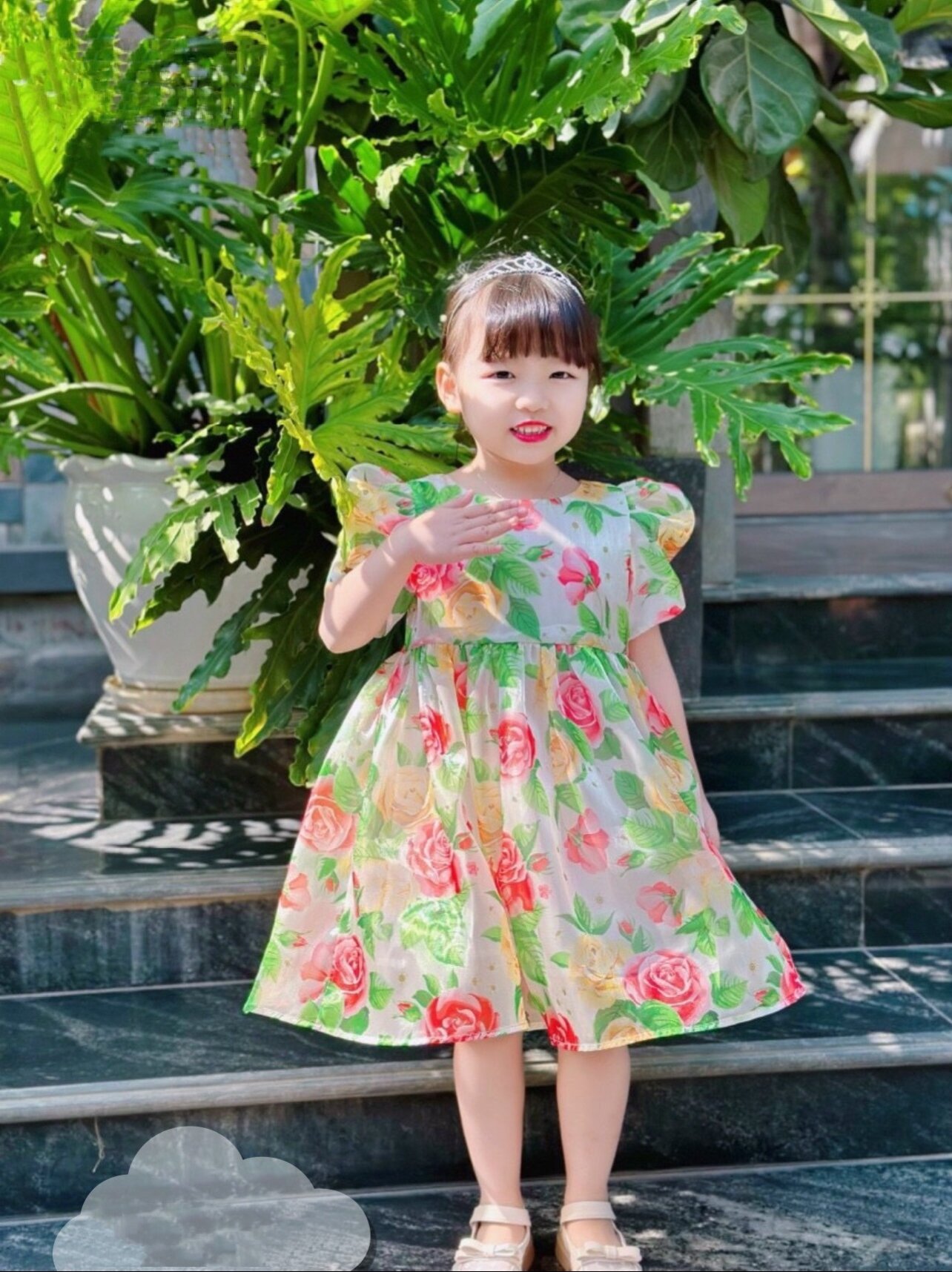 Váy (8_30kg) bông hồng nơ lưng tiểu thư bé gái