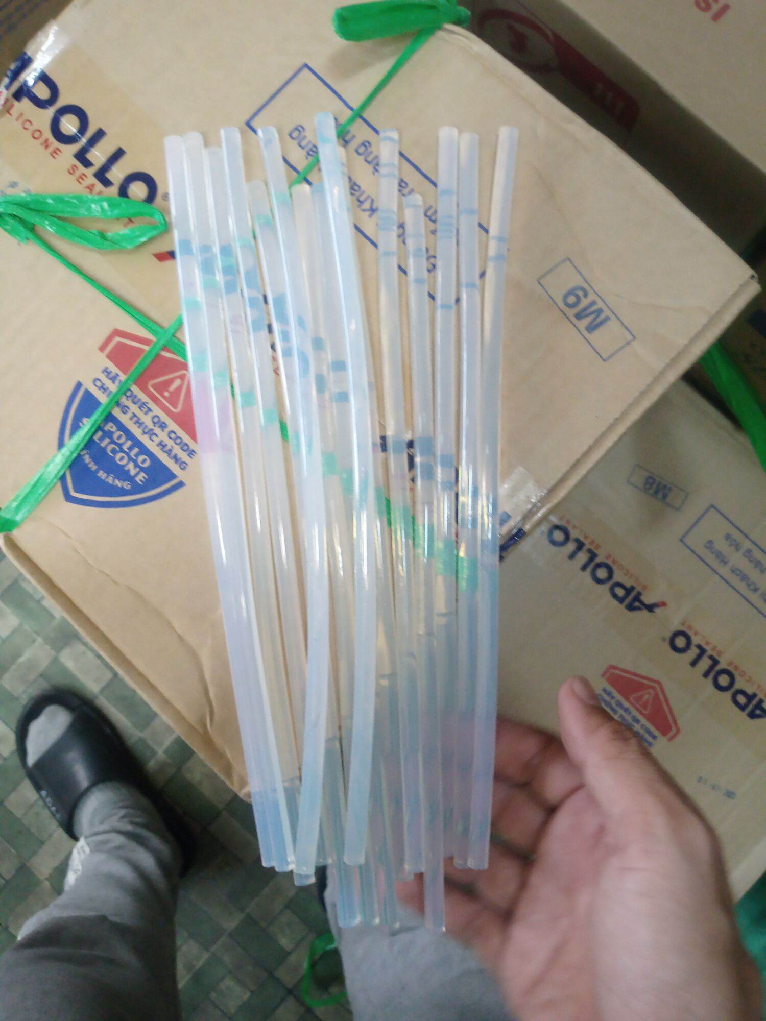 keo nến lớn bó 100 cây