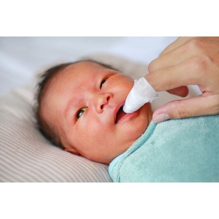Rơ Lưỡi Cho Bé Sơ Sinh 1 Hộp 5 cái