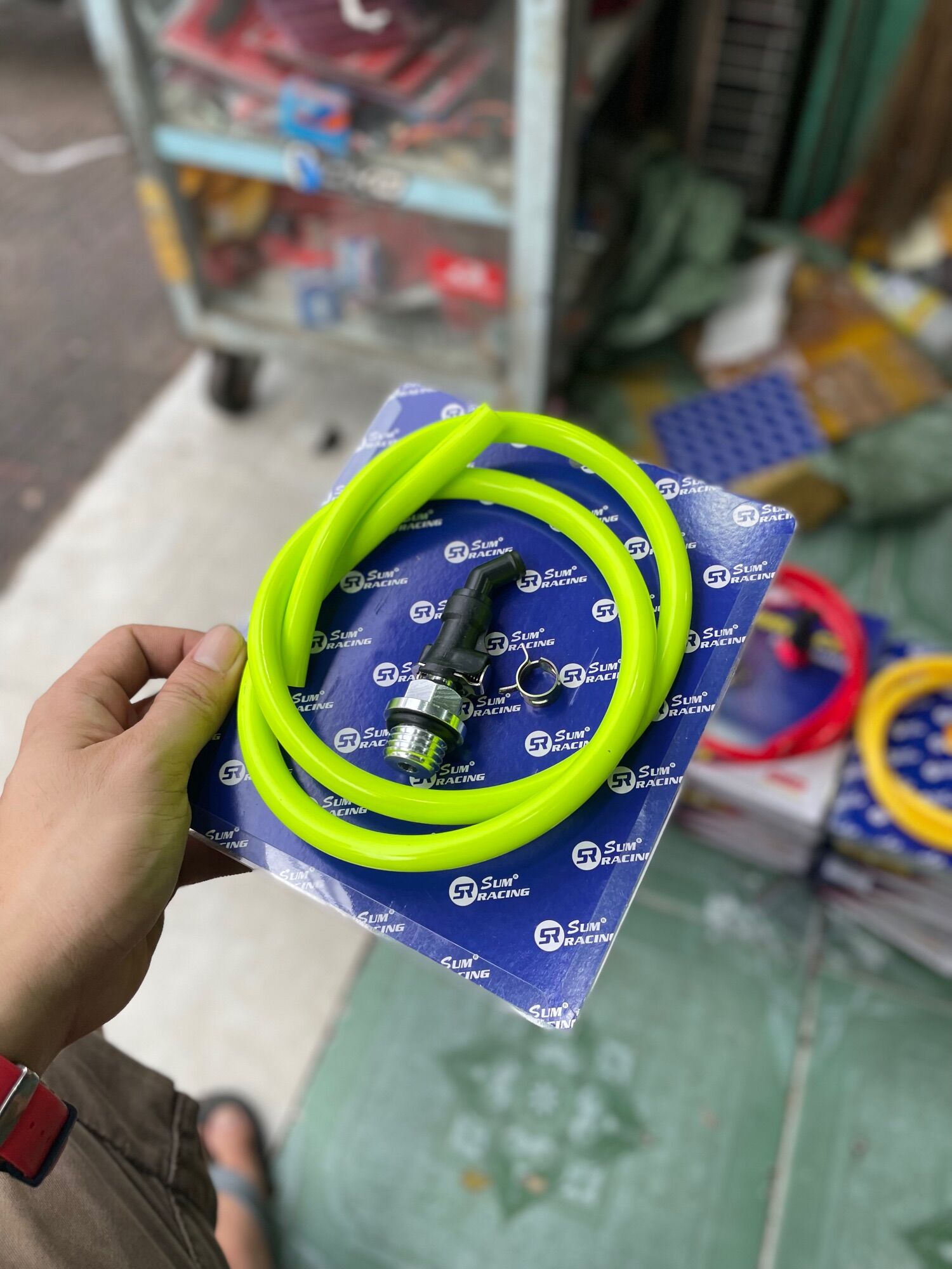 Ty thăm Nhớt Thông Hơi Sumracing
