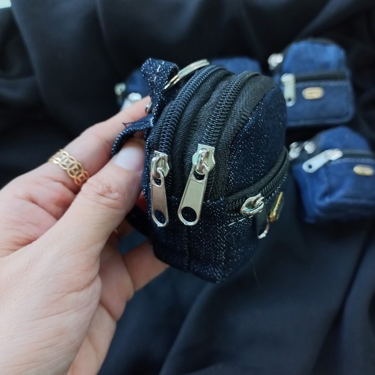 Móc khóa balô  3 ngăn vải jean (kt: 6cm)