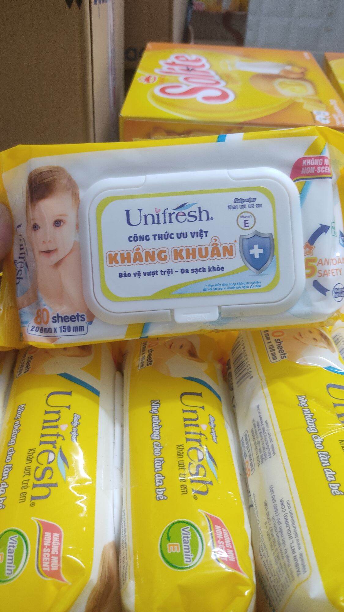 Khăn Ướt Unifresh Family không mùi