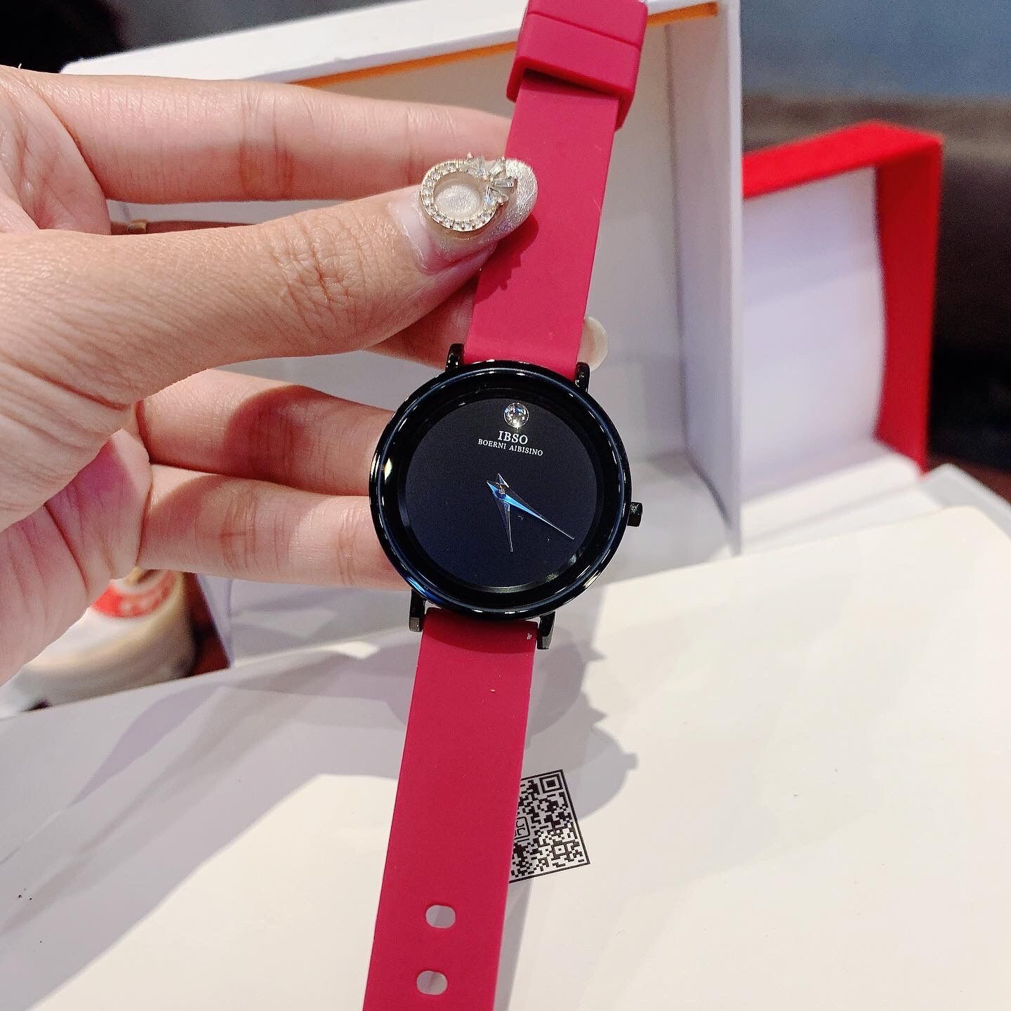 Đồng Hồ Nữ IBSO Mặt Tựa Movado