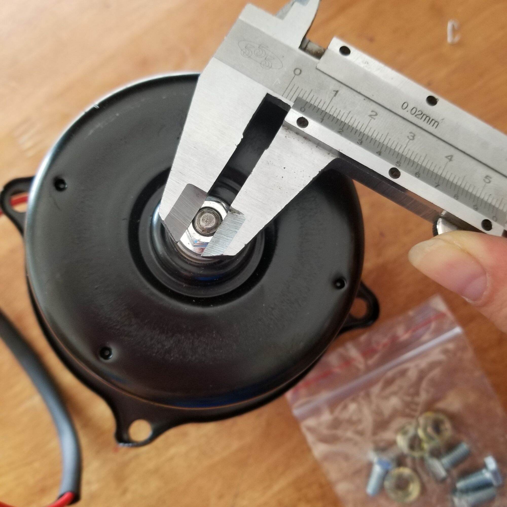 Motor M60  12v + 24v  / 4 ốc