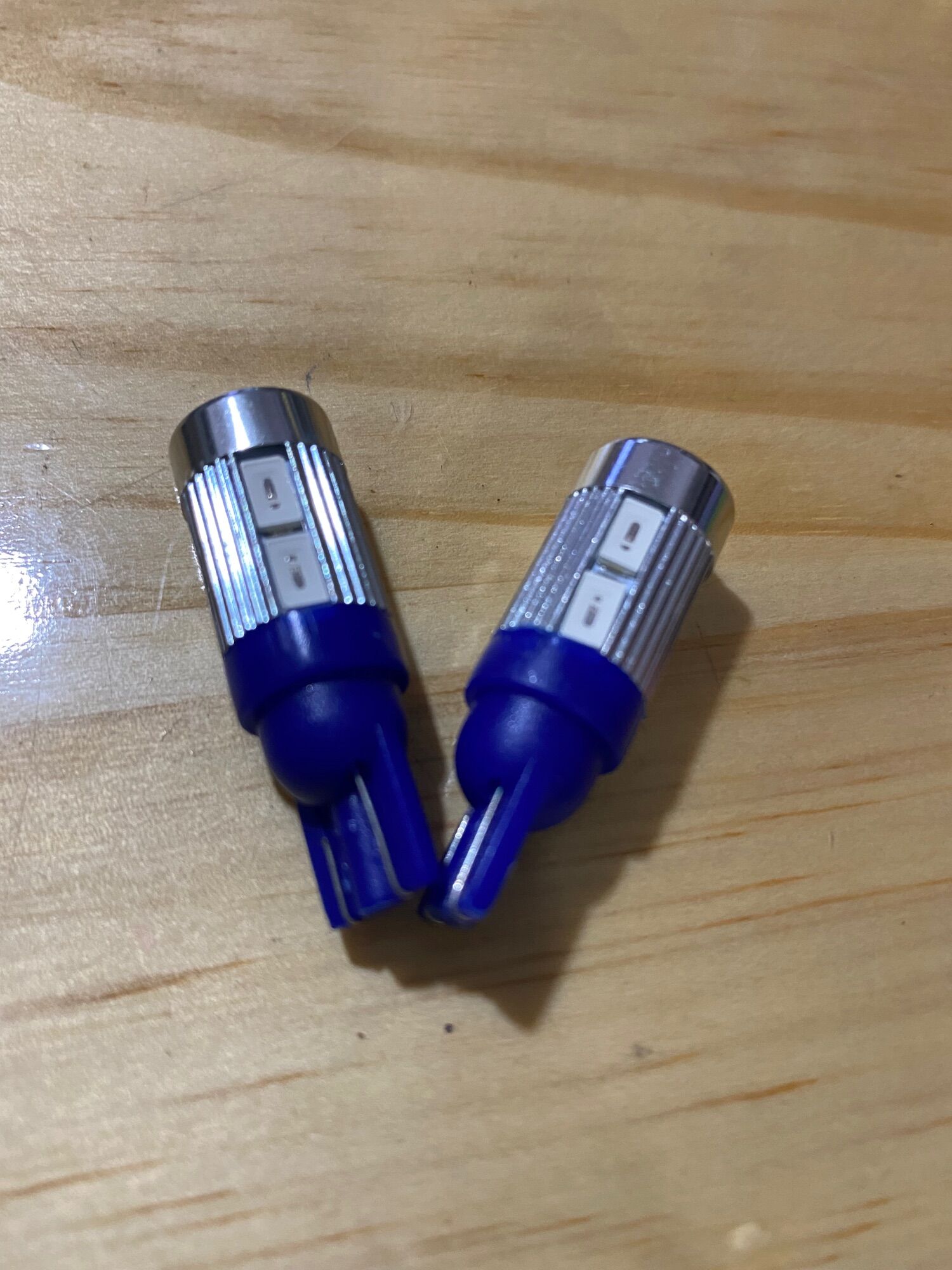 Đèn led demi xi nhan bi cầu lồi 2 tầng
