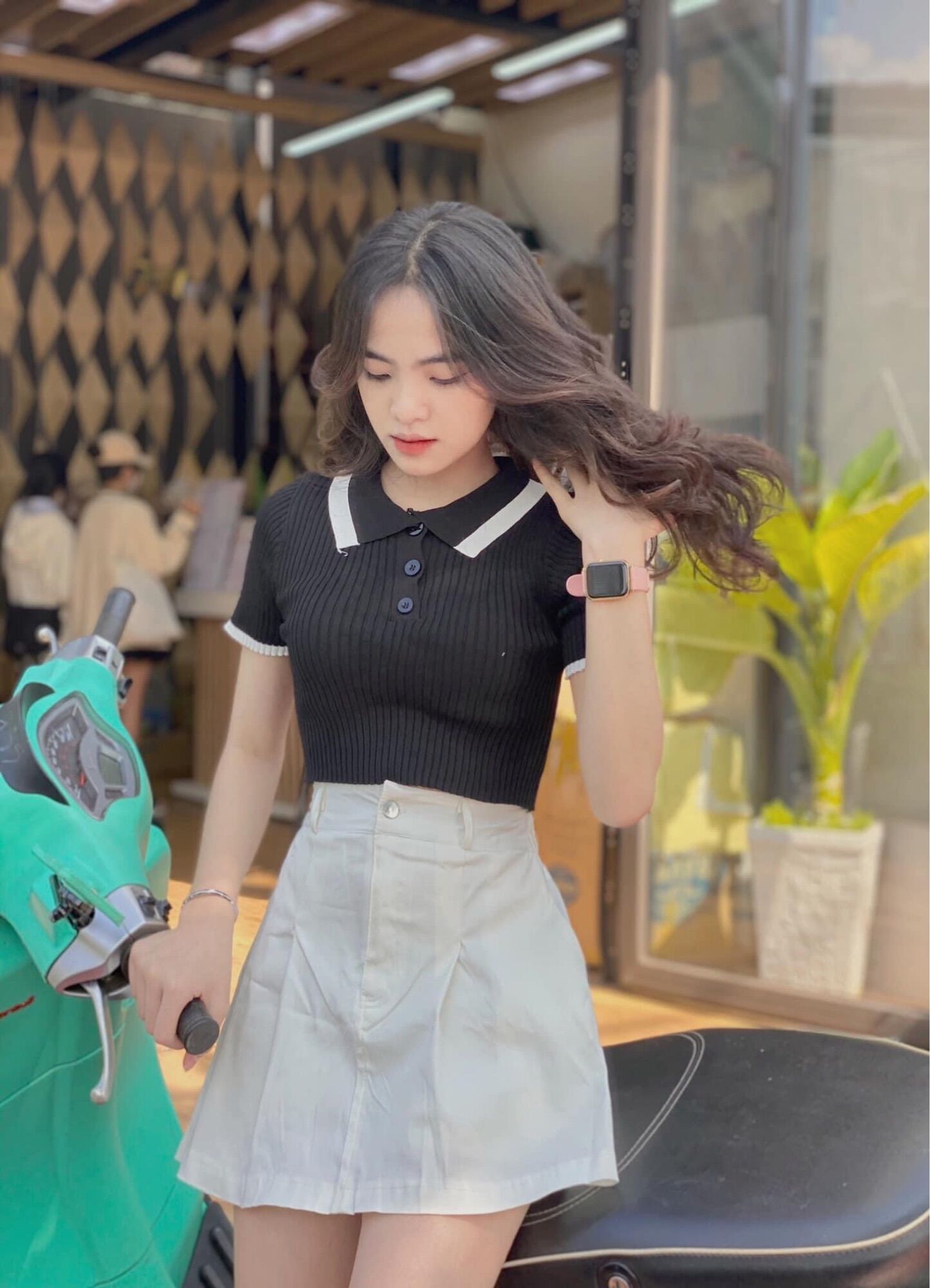 Áo croptop petter gài nút phối viền