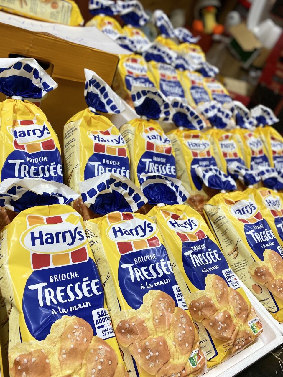 DATE MỚI NHẤT Bánh Mì Hoa Cúc Pháp Harrys Brioche Tressee