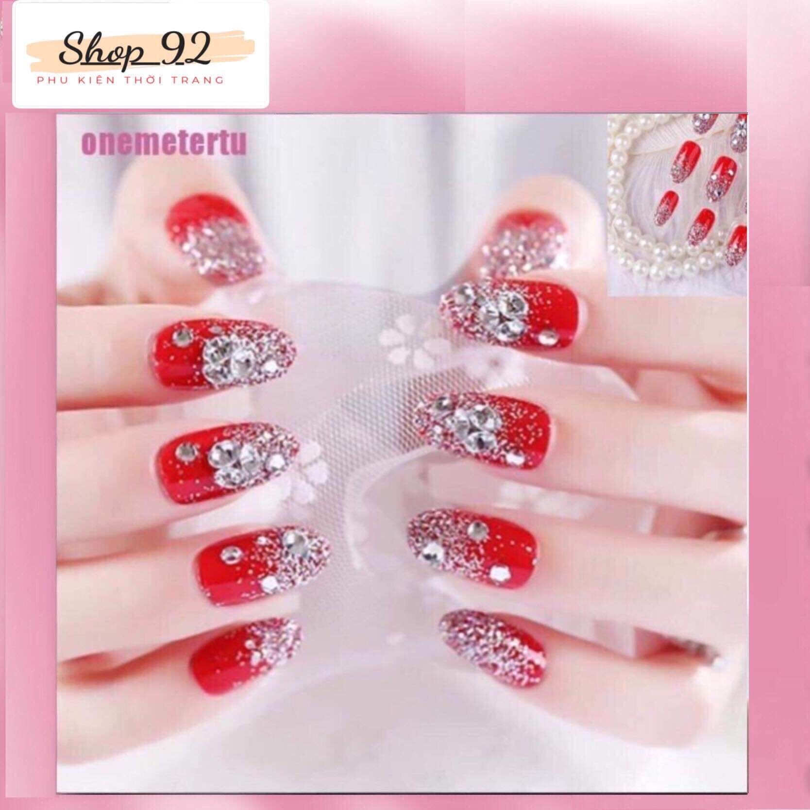 Bộ 24 Móng Tay Giả Màu Đỏ Đính Đá Cực Sang