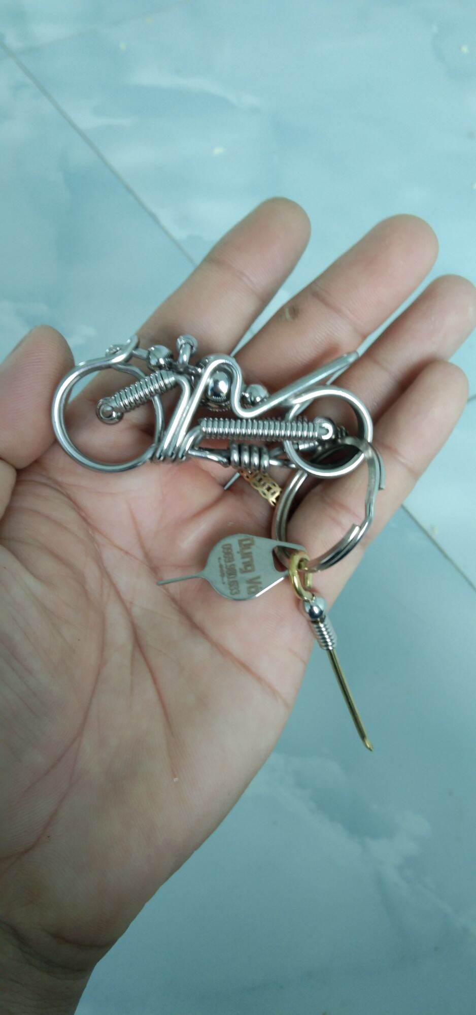 Móc khóa thủ công inox hình xe harley