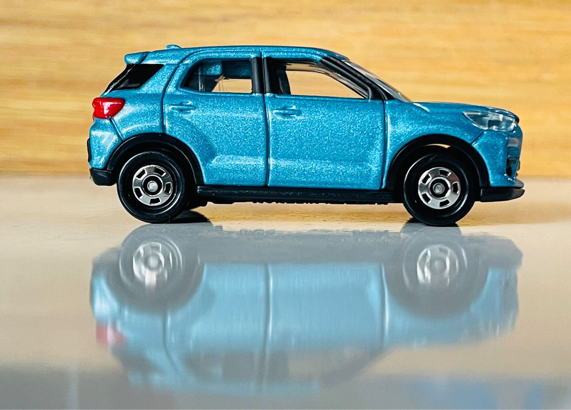Hobby Store xe mô hình Tomica Toyota Raize