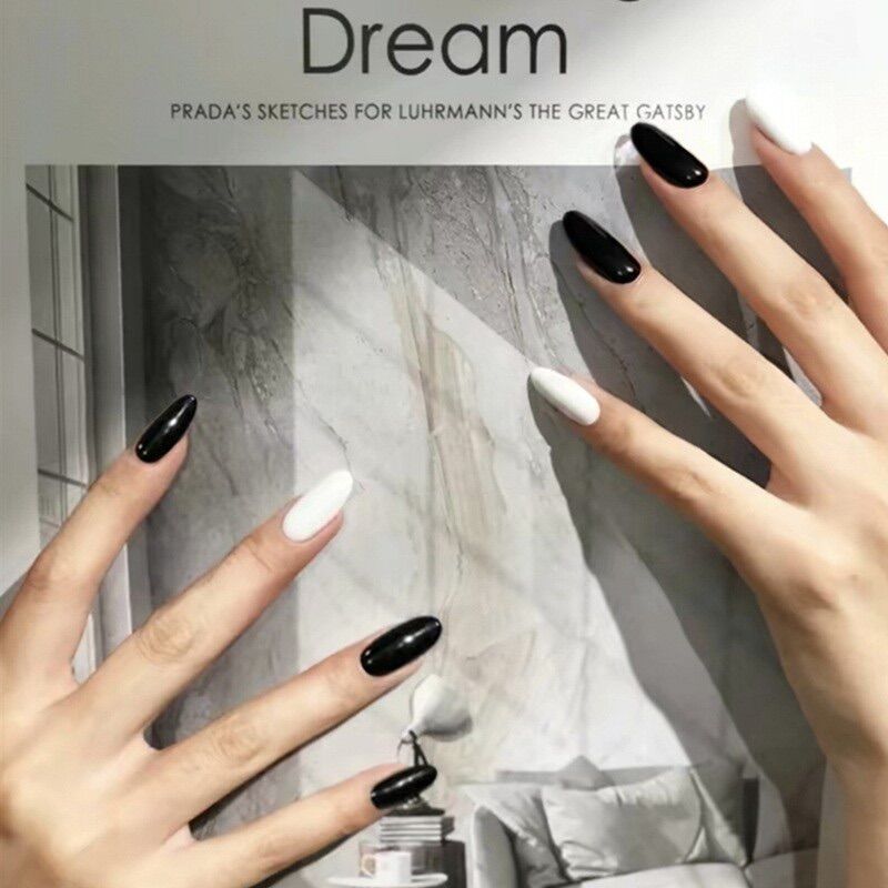 Nailbox trơn mix đen trắng