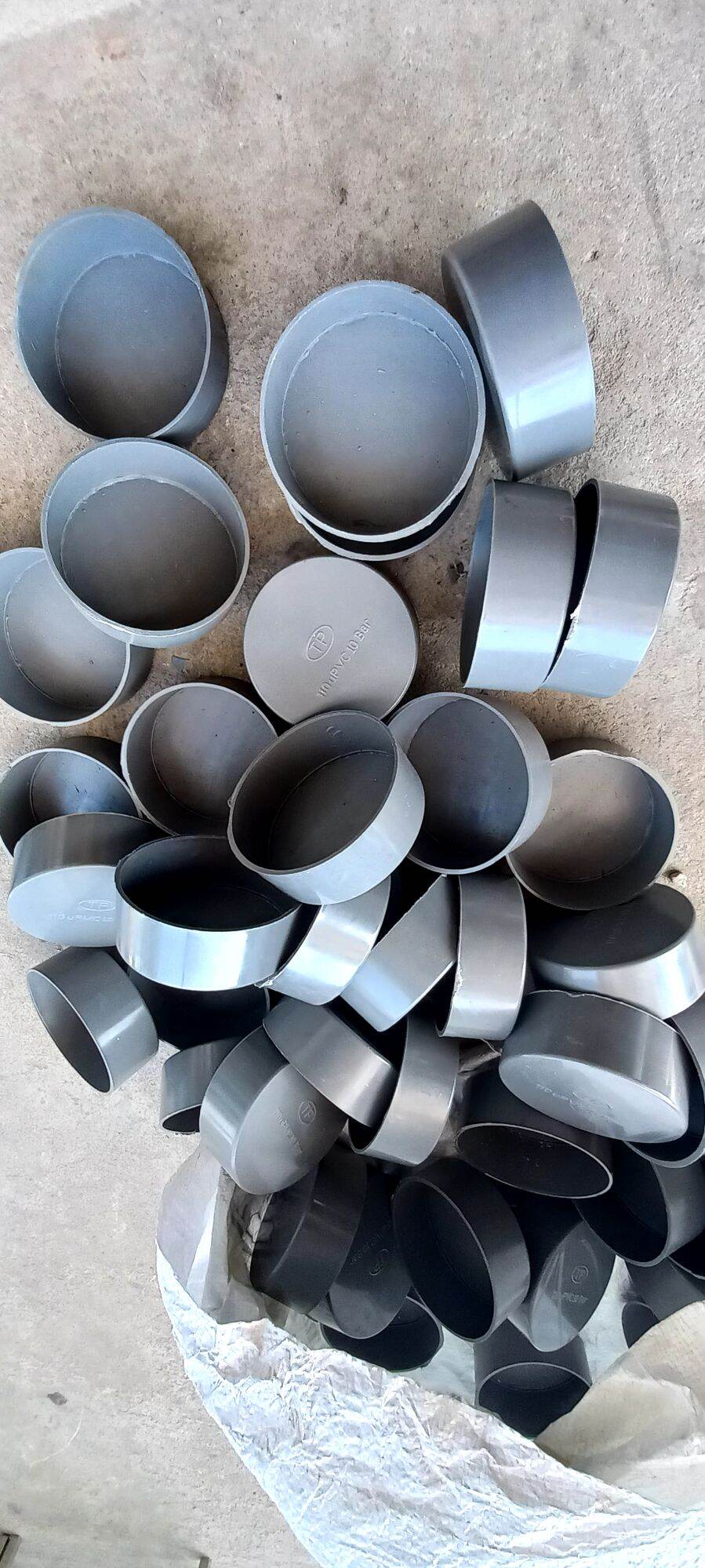 30 bịt trơn 110 pvc giá rẻ