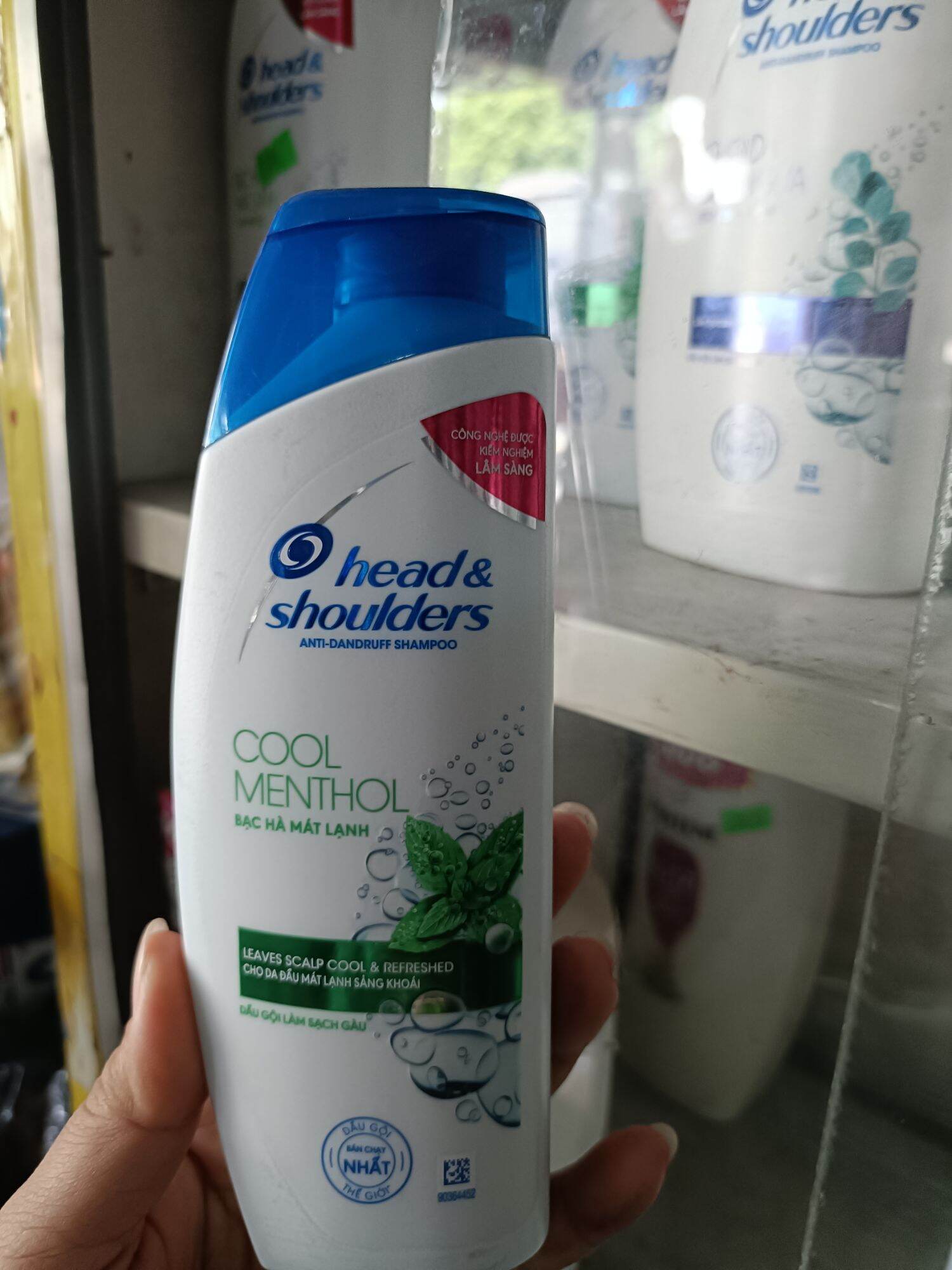 Dầu Gội Head & Shoulders Bạc Hà Mát Lạnh Cool Menthol 330ml