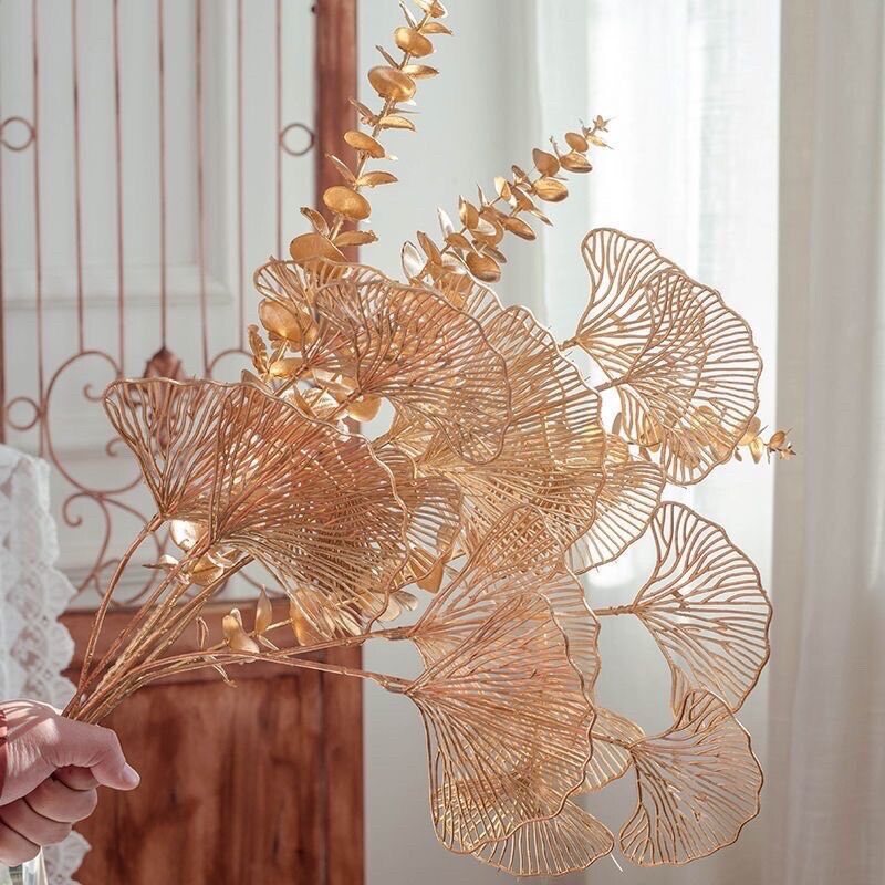 Cành rẻ quạt nhũ đồng