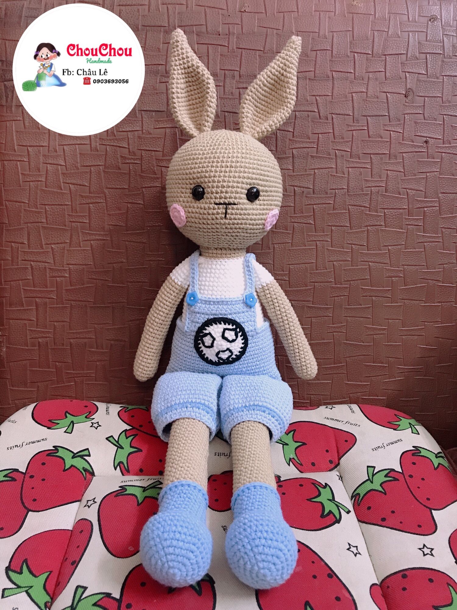Thú len nhồi bông handmade - Thỏ mặc yếm ( 60cm)