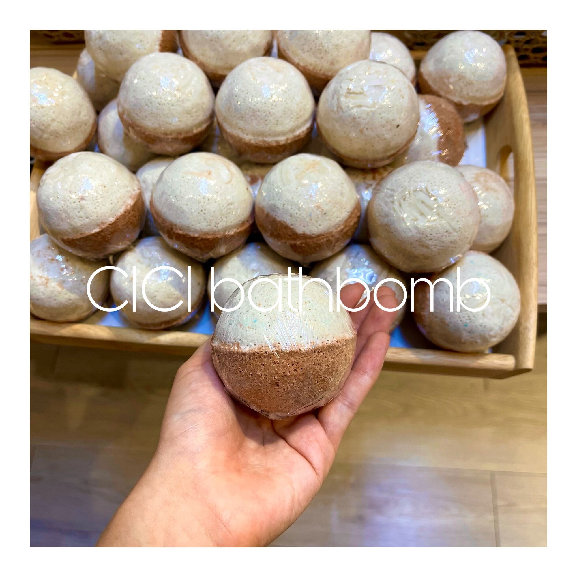 Bom tắm Dừa (Coconut Bath Bomb)