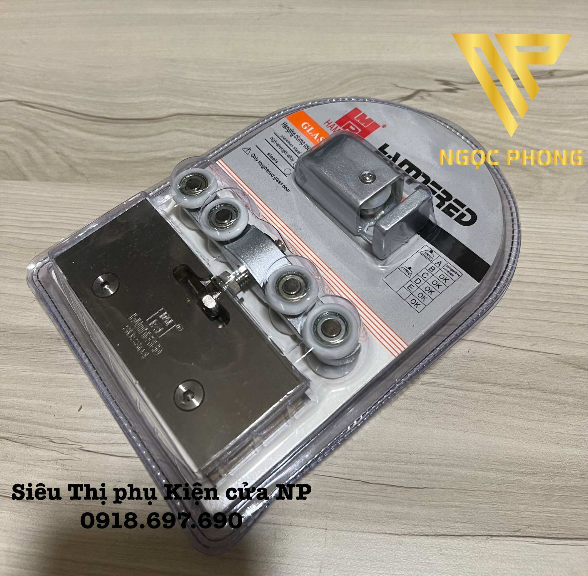 Bộ bánh xe treo cửa lùa kính inox 304 sử dụng máng nhôm [ HMR]