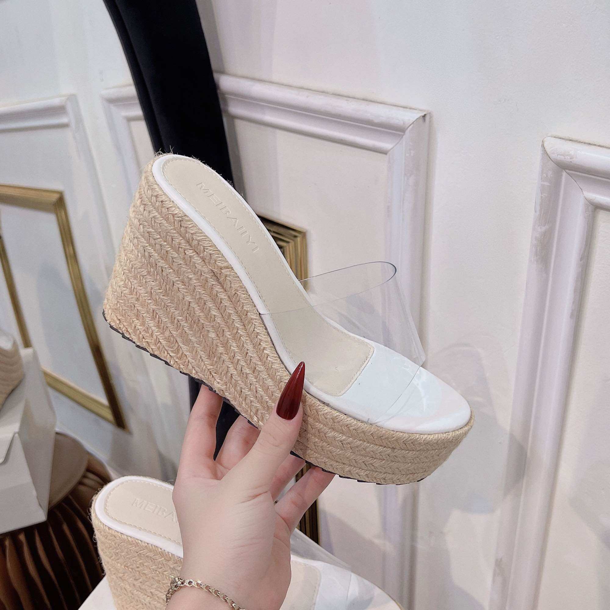 Dép xuồng mica cao 9p đế bọc kiểu mới