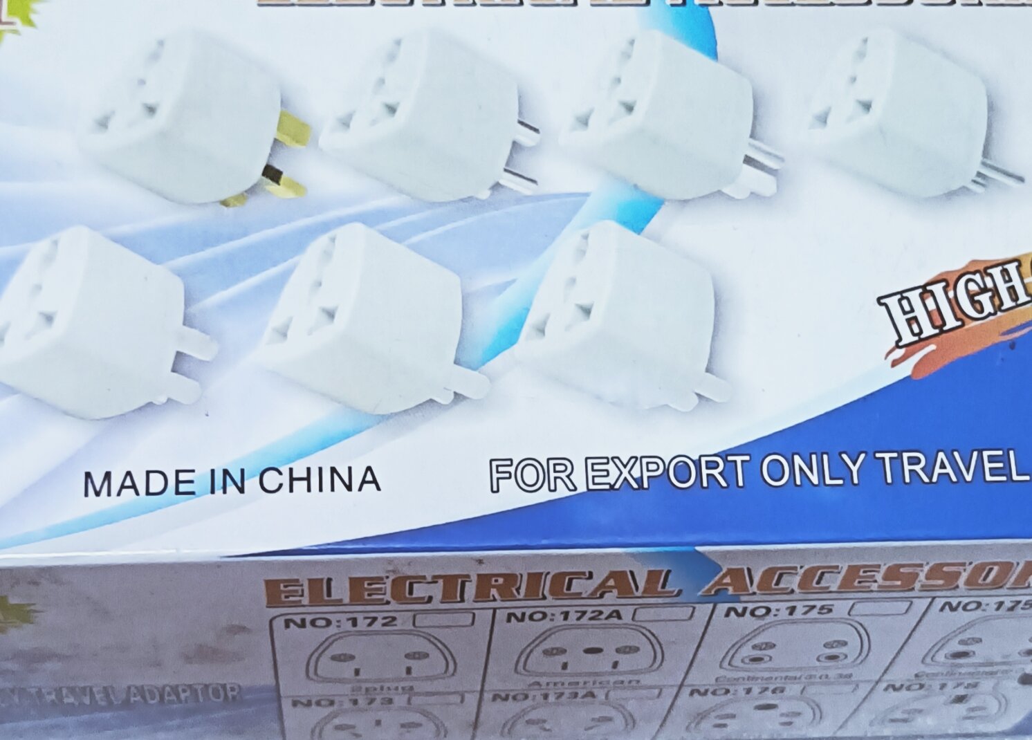 phích cắm dẹp xéo 3 chân ra 3 lổ