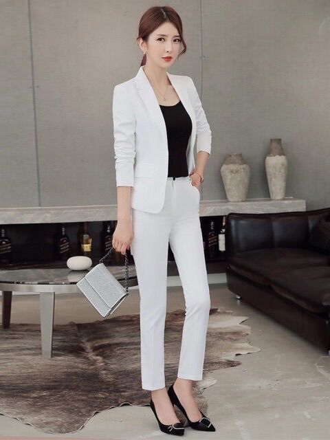Thanh lý bộ vest công sở trẻ trung, lịch sự