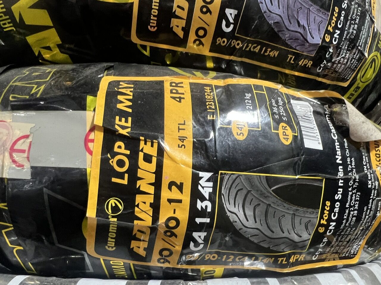 Lốp không ruột euromina 90/90-12