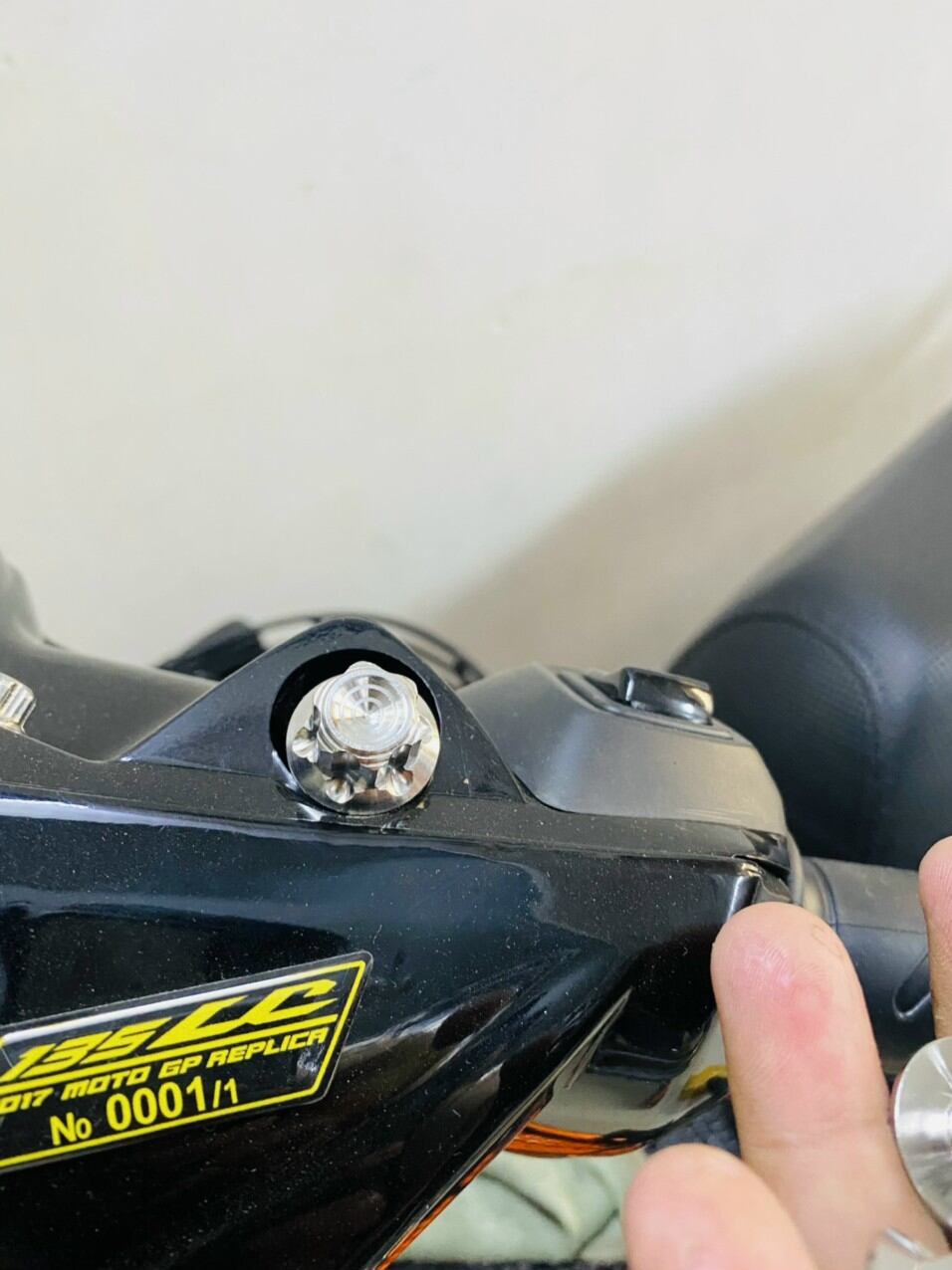 ốc chân kiếng salaya inox 304