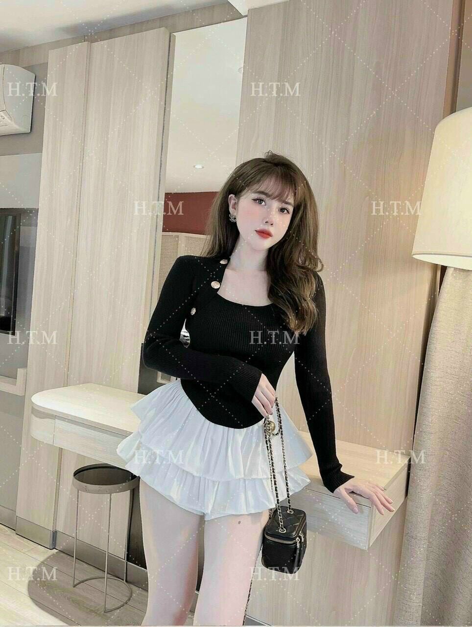 Áo thun gân tay dài viền 2 nút bên BG
