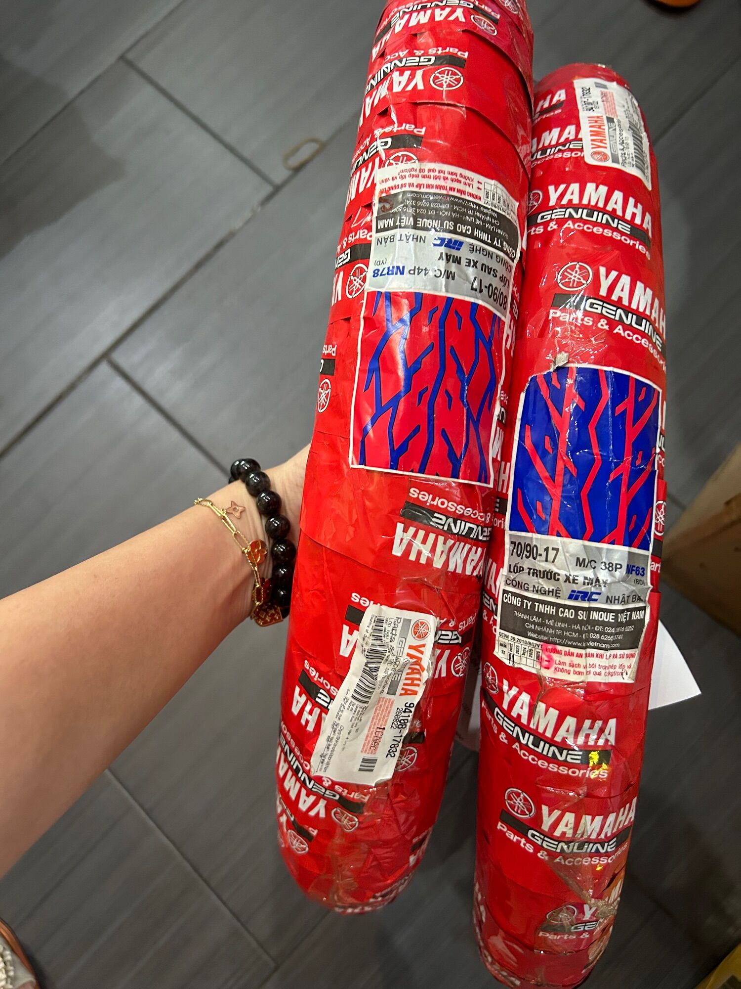 Vỏ xe Ex nhỏ 2006 đến 2010 gai zin