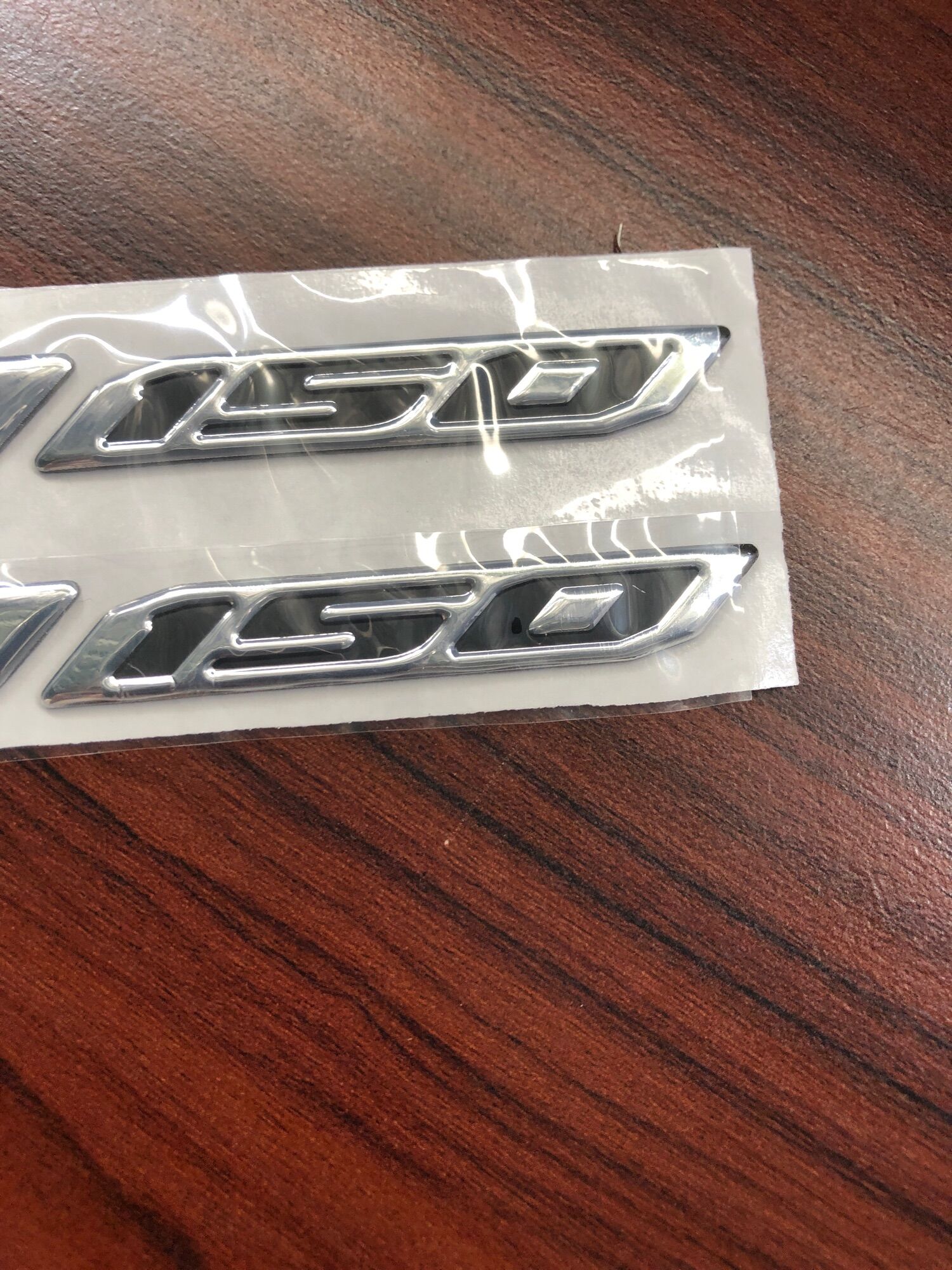 CẶP CHỮ VARIO 2018 TRẮNG XI LOẠI 2