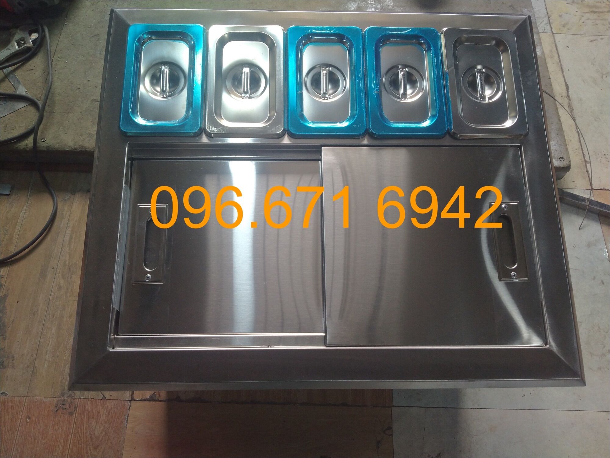 (NEW) THÙNG ĐÁ INOX CÓ KHAY TOPPING