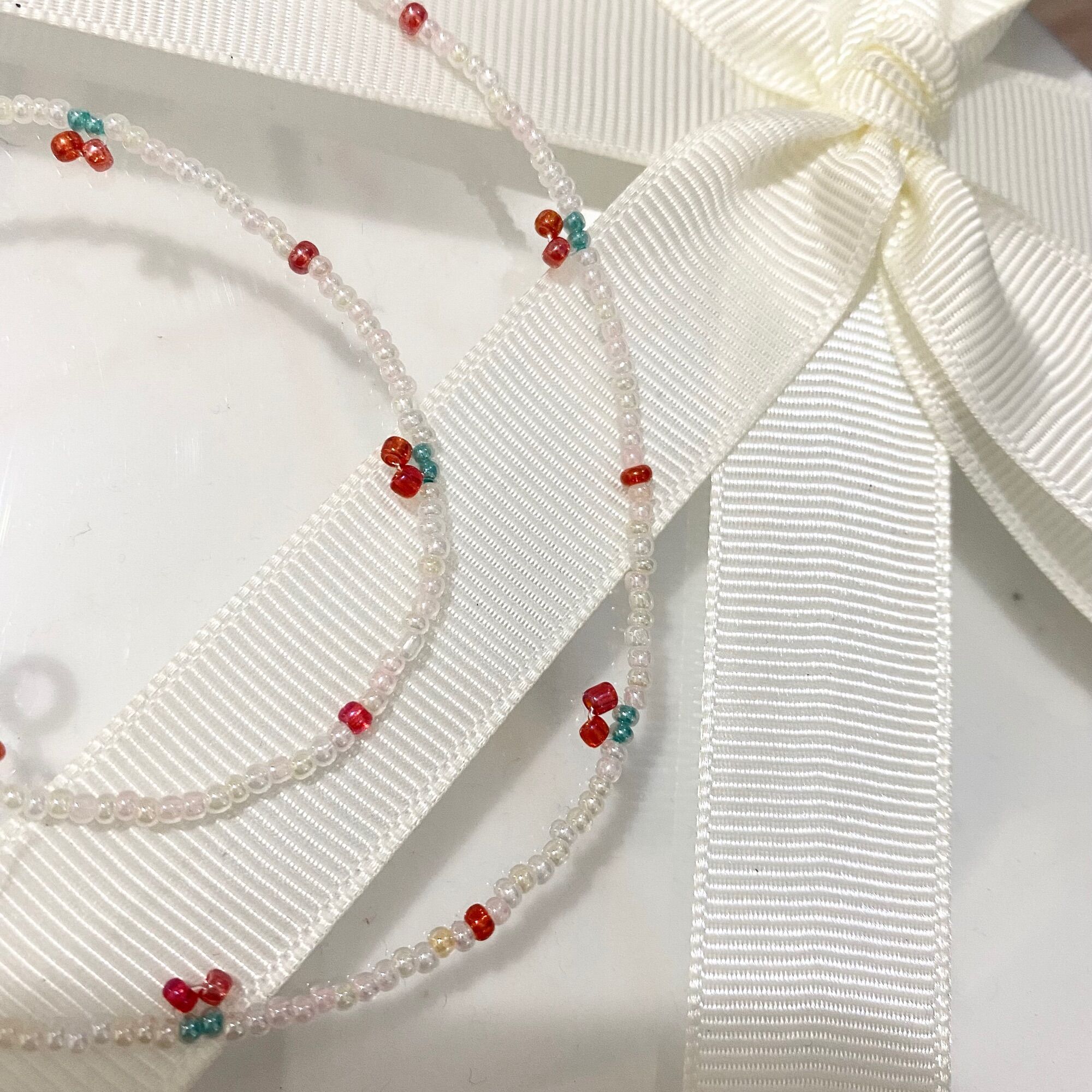 Vòng cổ chocker hạt cườm cherry ngọt ngào
