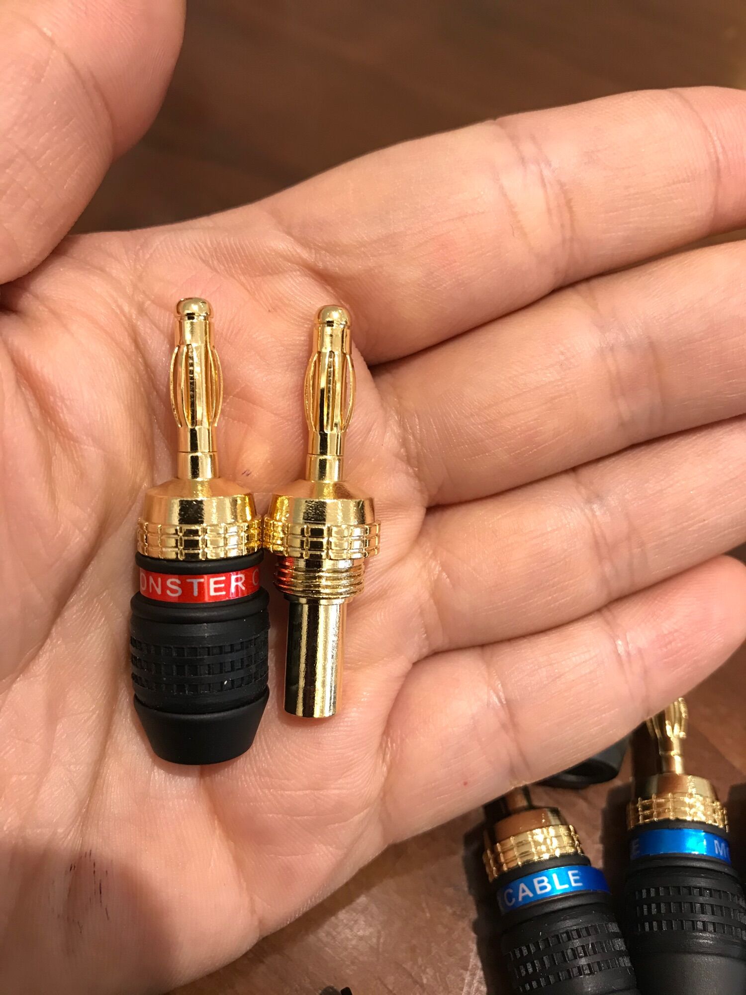 Rắc bắp chuối Monster, giá 1 cái