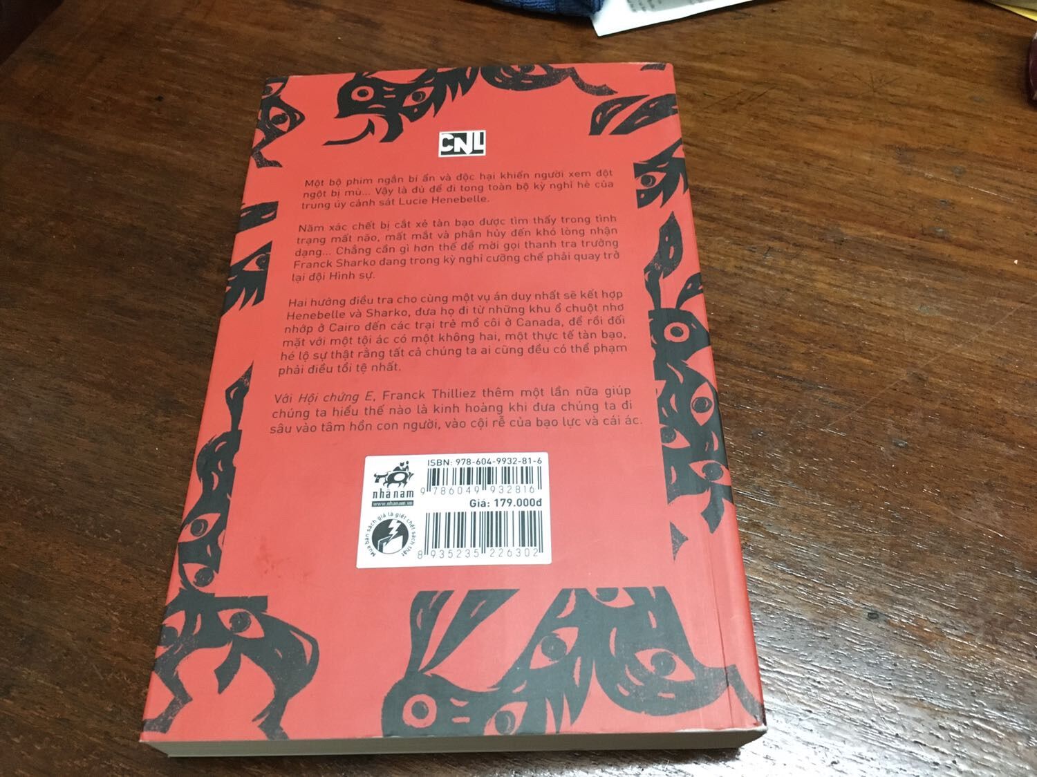 Sách - Hội Chứng E