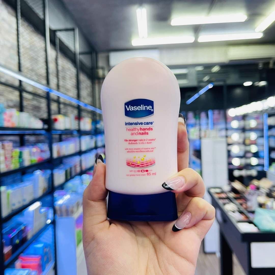 Vaseline Hand and Nail Cream 85ml Thailand