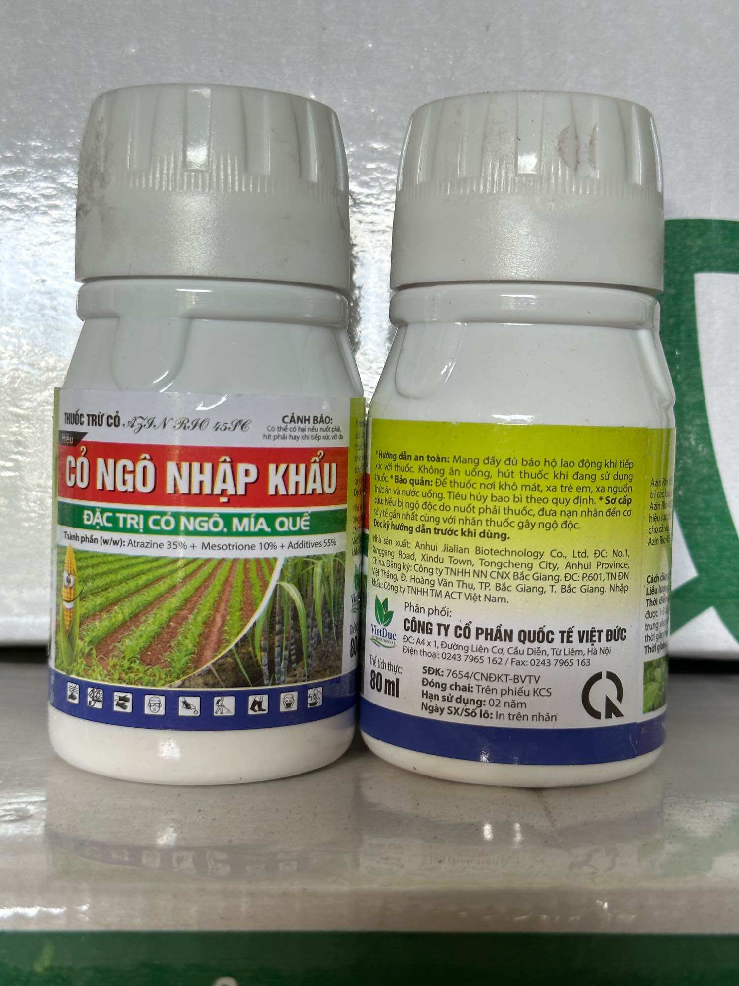 Thuốc trừ cỏ ngô nhập khẩu chai 80ml chuyên trừ tất cả các loại cỏ trên ruộng ngô mía quế phun trùm lên được ruộng ngô mía quế